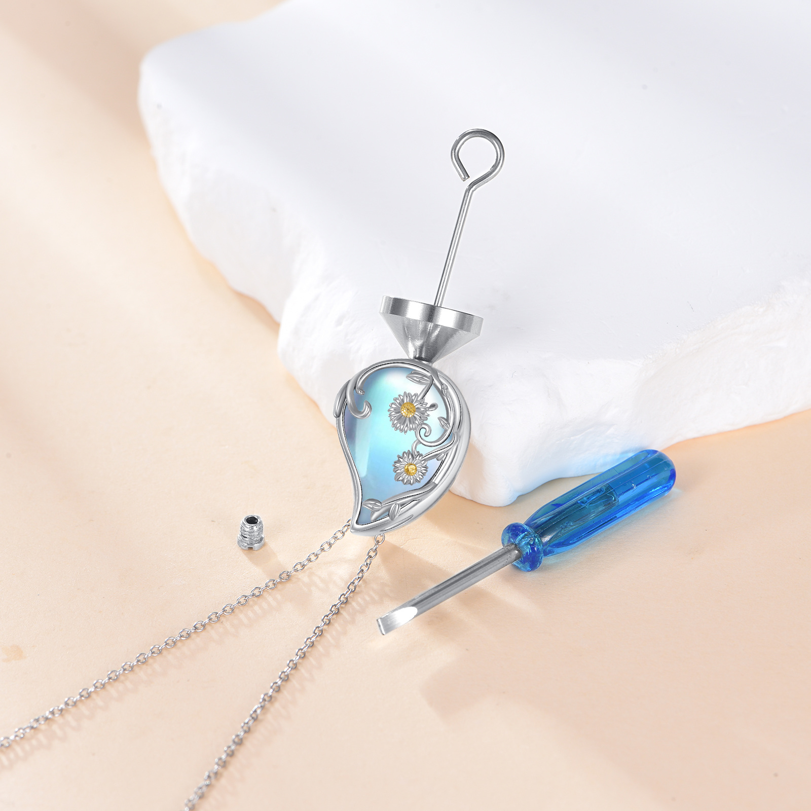 Women's 925 Sterling Silver Daisy Teardrop Urn Necklace